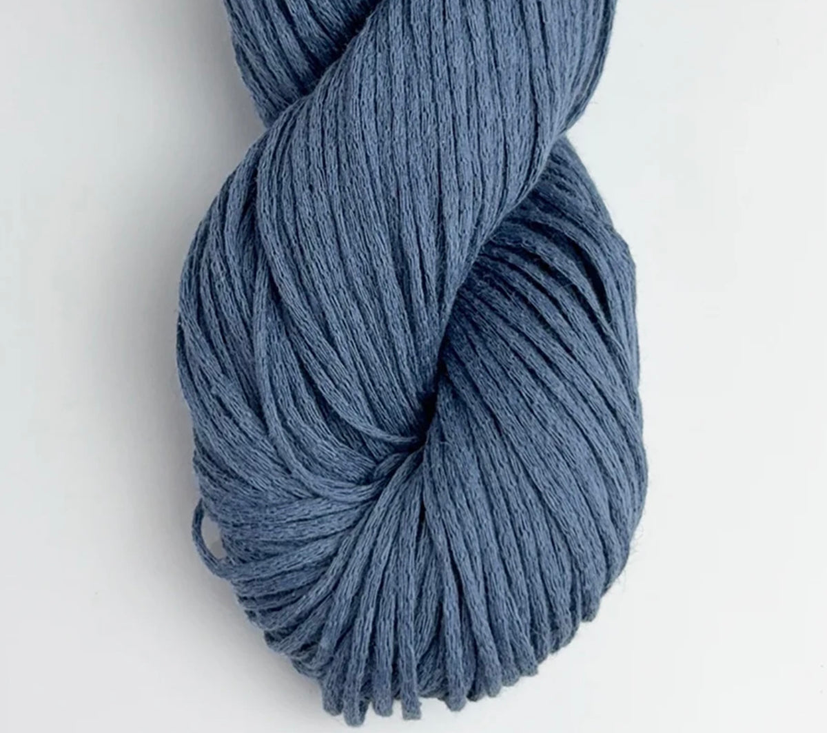 Rococo, cotton and linen skein, blue shade