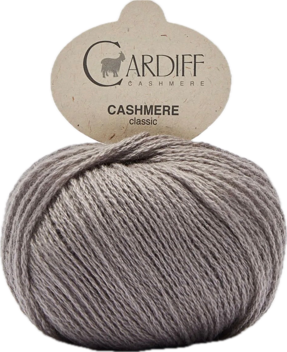 Cardiff Cashmere Classic ball, shade 532 (taupe)