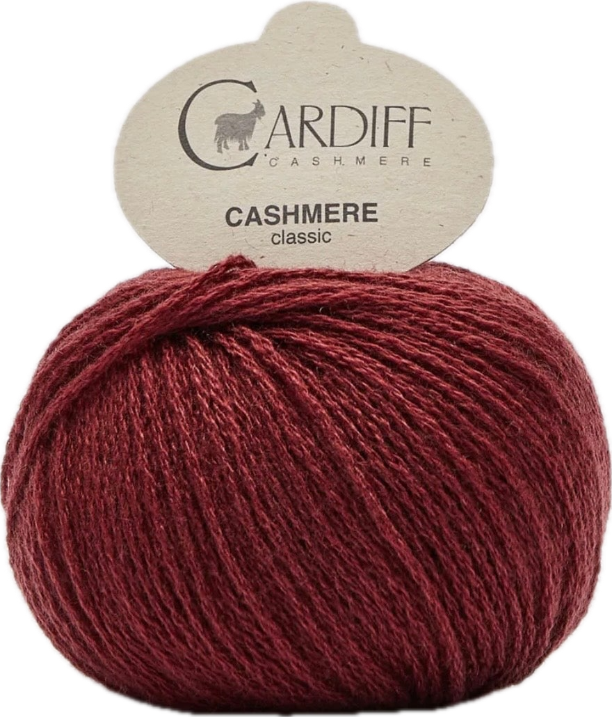 Cardiff Cashmere Classic ball, shade 545 (burgundy)