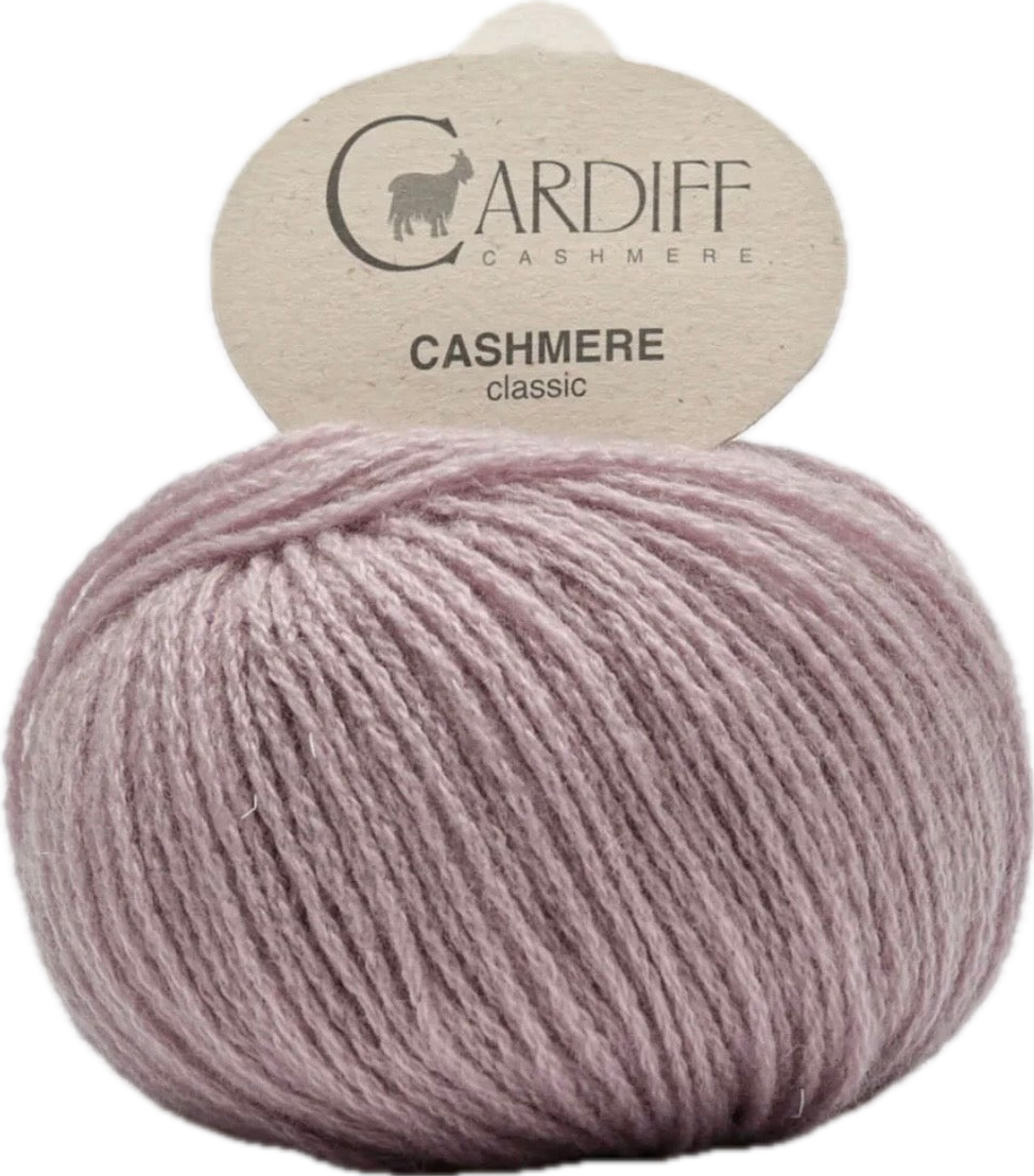 Cardiff Cashmere Classic ball, shade 705 (pink)