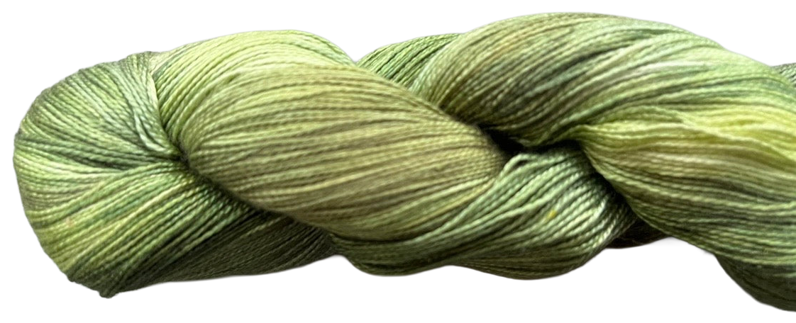 Handpainted Silk 22 skein, shade L#09 (green)