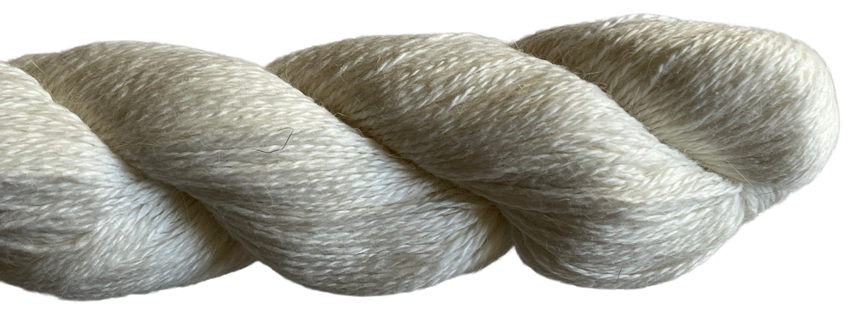 New Bunny Art skein, shade 01 (off-white)